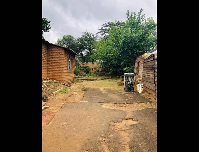 2 BEDROOM HOUSE FOR SALE IN COSMO CITY